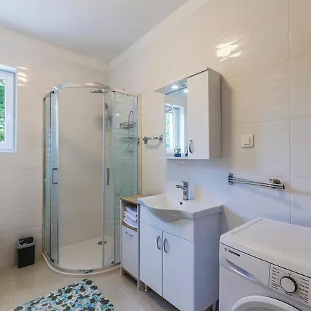 Villa Ana With Private Salt Water Pool