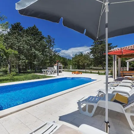 Ana With Private Salt Water Pool Vila *